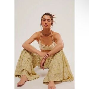 SALE! Free People Emmaline Tiered Pull-On Pants in Sage Combo NWT L SOLD OUT!